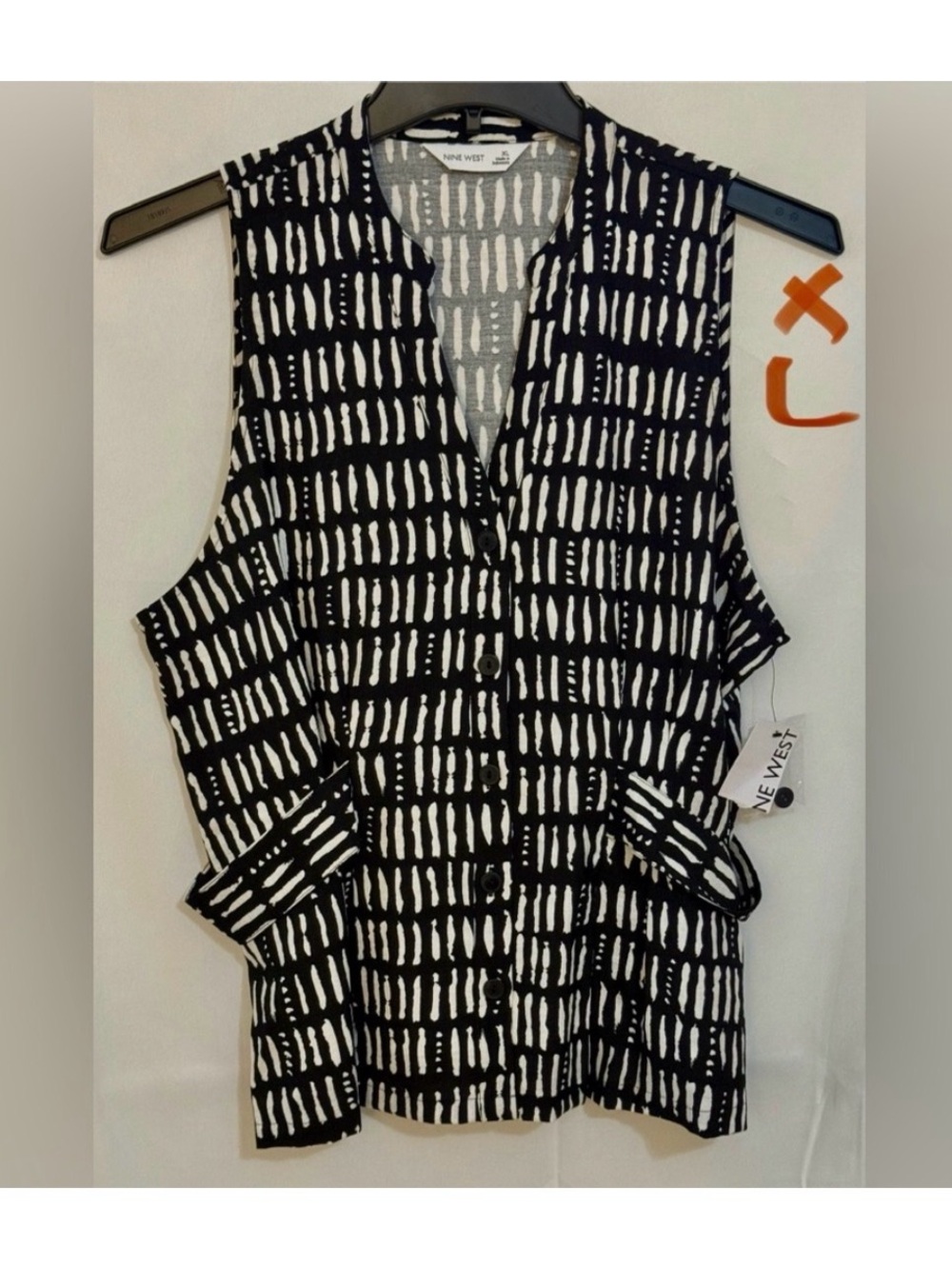 Nine West Black and White Sleeveless Top